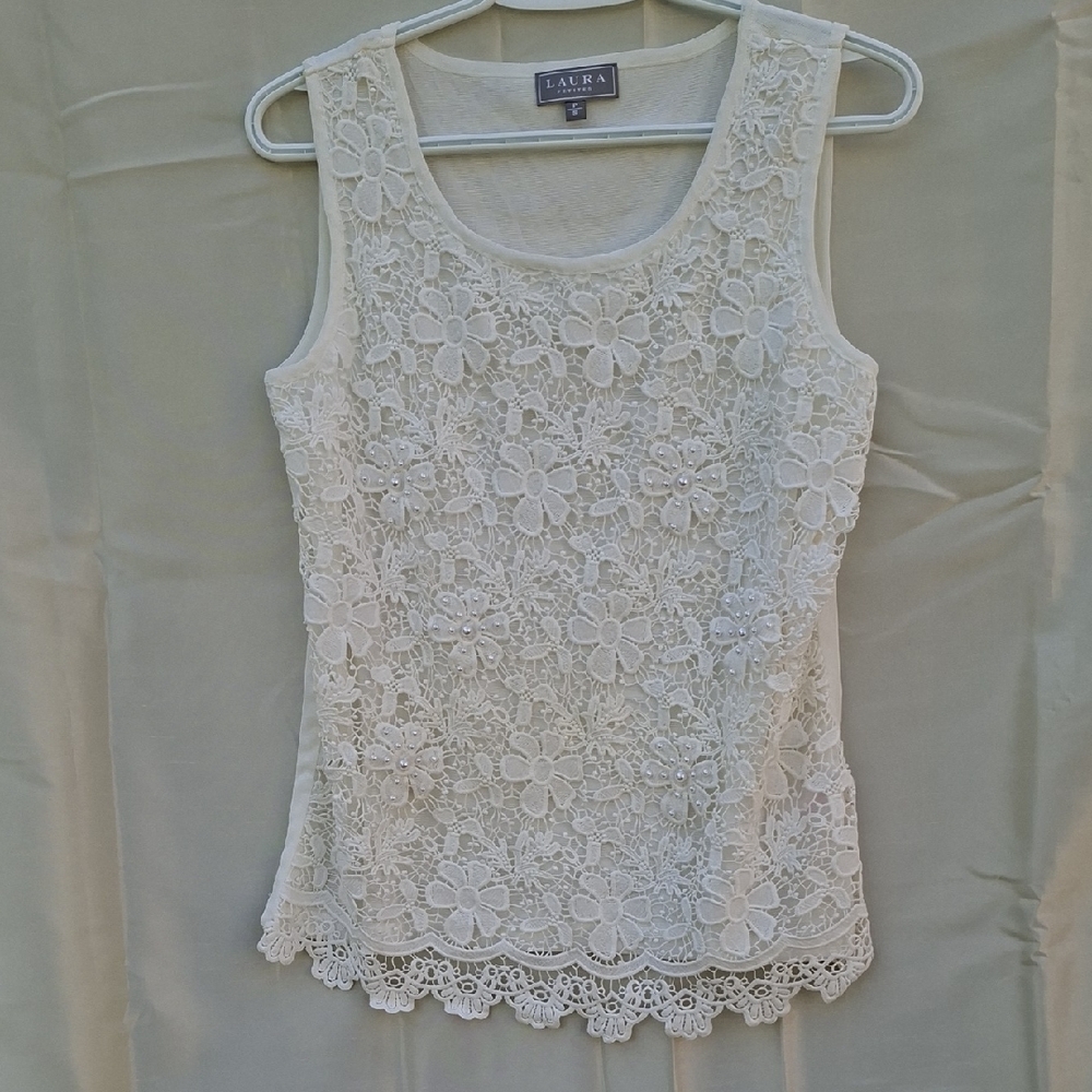 AKIRA Cream Floral‎ Lace Tank Top
